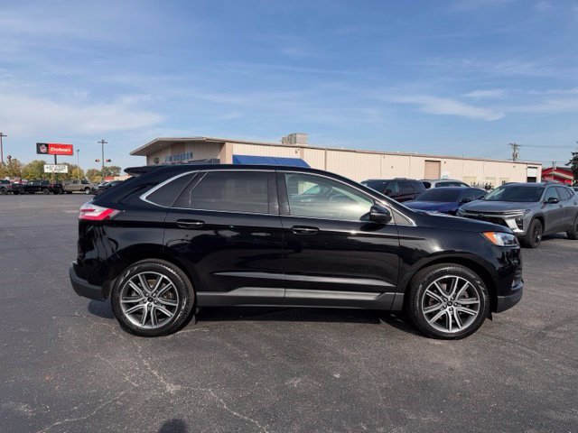 Used 2024 Ford Edge Titanium w/ Equipment Group 301A AWD/4WD image 12
