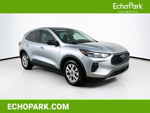 Used 2024 Ford Escape Active w/ Cold Weather Package image 1