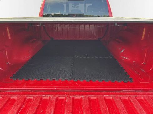 Used 2019 RAM 1500 Big Horn AWD/4WD image 9