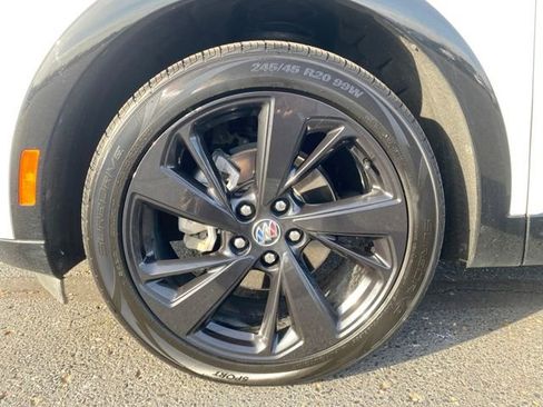 Certified 2023 Buick Envision Essence w/ Sport Touring Package image 22