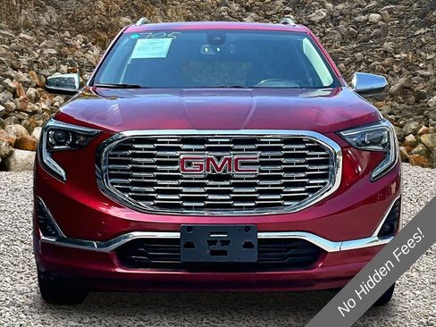 Used 2019 GMC Terrain Denali w/ Driver Alert Package II AWD/4WD image 3