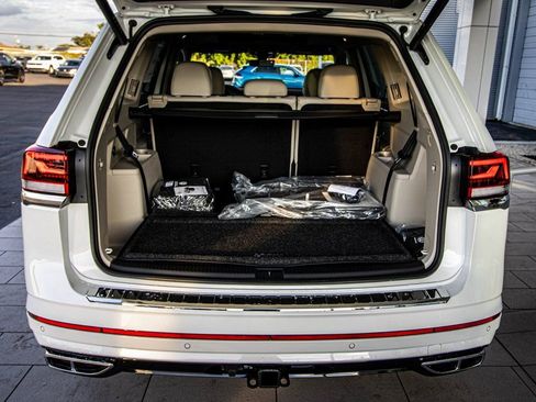 New 2026 Volkswagen Atlas SEL Premium R-Line image 17