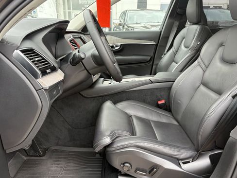 Used 2025 Volvo XC90 B6 Ultra w/ Protection Package Premier AWD/4WD image 12