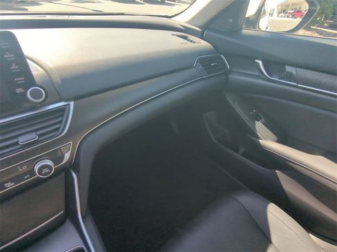 Used 2020 Honda Accord EX-L image 16