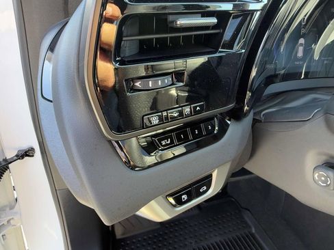 Used 2024 Lexus RX 500h F Sport image 22