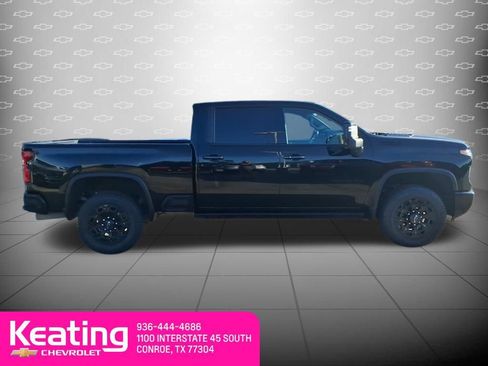 Used 2024 Chevrolet Silverado 2500 LTZ w/ LTZ Plus Package AWD/4WD image 4