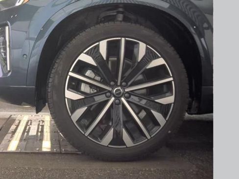 Used 2026 Volvo XC90 B6 Ultra AWD/4WD image 7