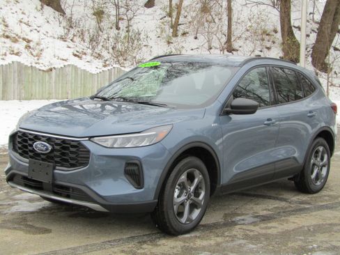 New 2025 Ford Escape ST-Line w/ Cold Weather Package image 8