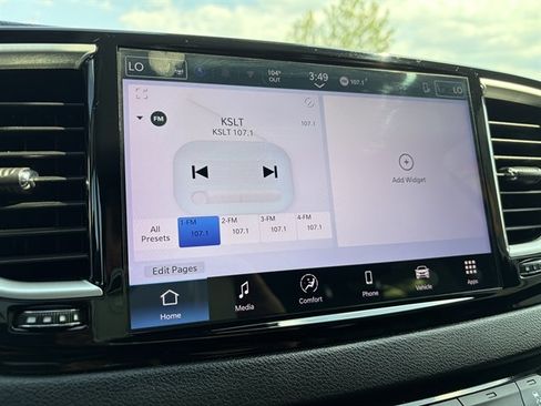 Used 2025 Chrysler Pacifica Select FWD image 31