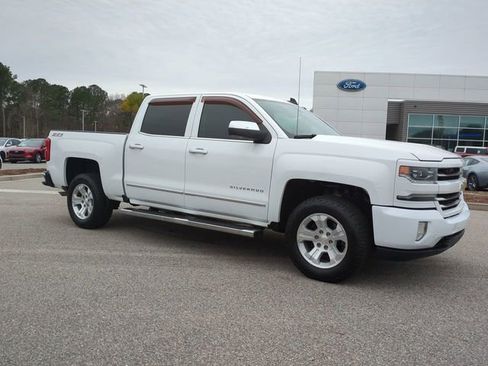 Used 2017 Chevrolet Silverado 1500 LTZ Z71 w/ LTZ Plus Package image 2