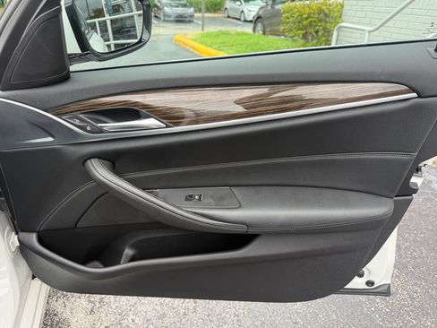 Used 2019 BMW 530i w/ Convenience Package RWD image 43