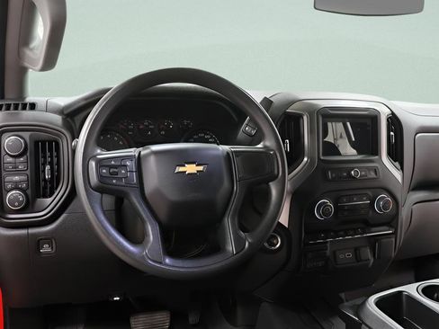 Used 2024 Chevrolet Silverado 1500 Custom image 8