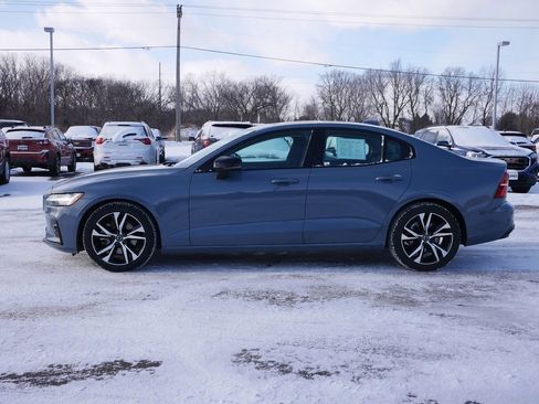 Used 2024 Volvo S60 B5 Core image 4