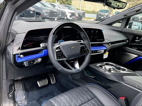 New 2026 Cadillac Optiq V AWD/4WD image 9