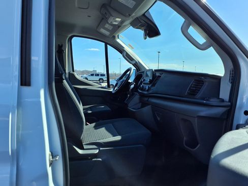 Used 2024 Ford Transit 250 Low Roof AWD w/ Exterior Upgrade Package image 21