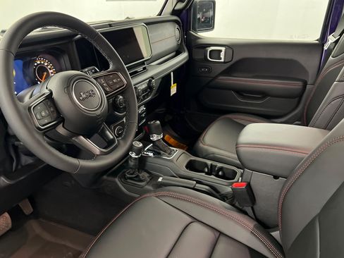 New 2026 Jeep Wrangler Unlimited Rubicon AWD/4WD image 15