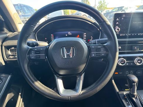 Used 2024 Honda Civic Touring image 27