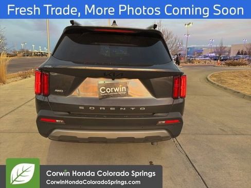 Used 2022 Kia Sorento SX Prestige w/ Rust Color Package image 6