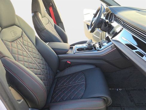New 2026 Audi Q8 Prestige image 10