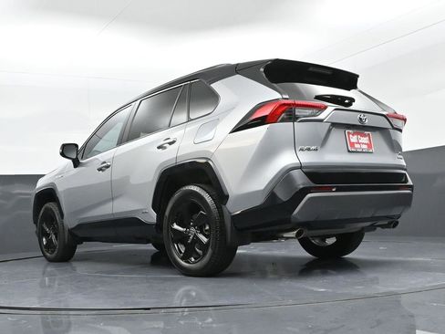 Certified 2021 Toyota RAV4 XSE w/ Carpet Mat Package (TMS) image 35