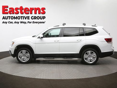 Used 2019 Volkswagen Atlas SE w/ Towing Package image 60