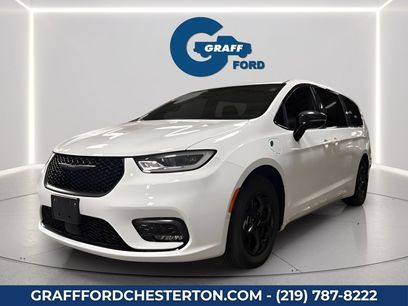 Used 2024 Chrysler Pacifica Limited