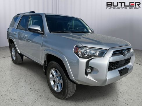 Used 2023 Toyota 4Runner SR5 image 3