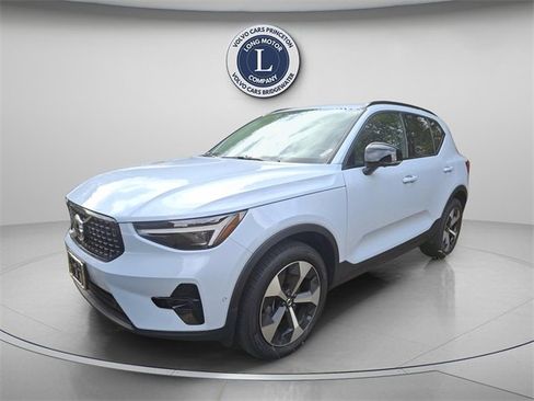 New 2026 Volvo XC40 B5 Plus w/ Protection Package Premier image 2