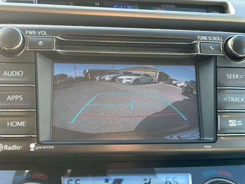 Used 2015 Toyota RAV4 Limited w/ Technology Package AWD/4WD image 20