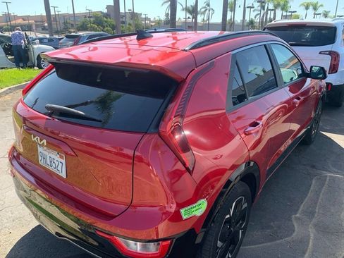 Certified 2023 Kia Niro Wind FWD image 5