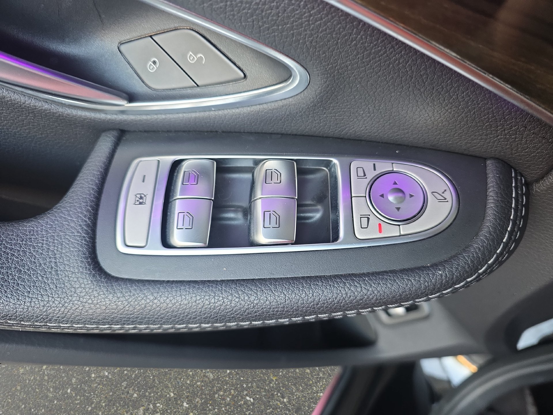 Used 2019 Mercedes-Benz C 300 4MATIC Sedan image 27