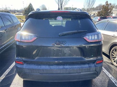 Used 2019 Jeep Cherokee Latitude Plus image 7