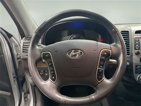 Used 2011 Hyundai Santa Fe Limited image 16