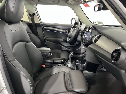 Used 2024 MINI Cooper S image 32