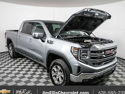 Used 2025 GMC Sierra 1500 SLT image 29
