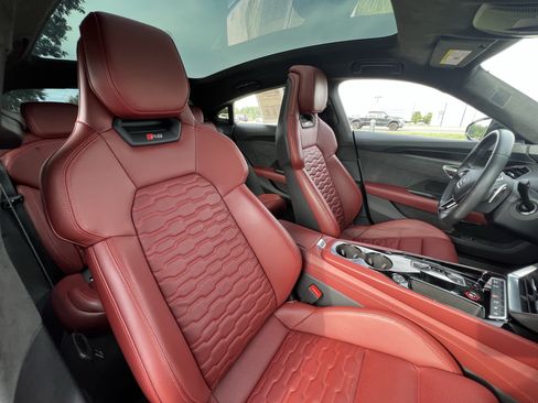 Certified 2024 Audi RS e-tron GT w/ Carbon Performance Package AWD/4WD image 35