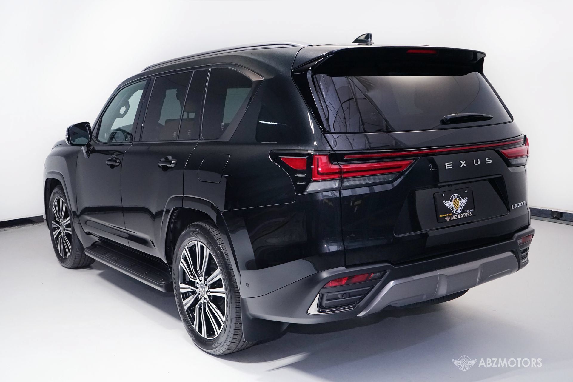 Used 2026 Lexus LX 700h Luxury AWD/4WD image 6