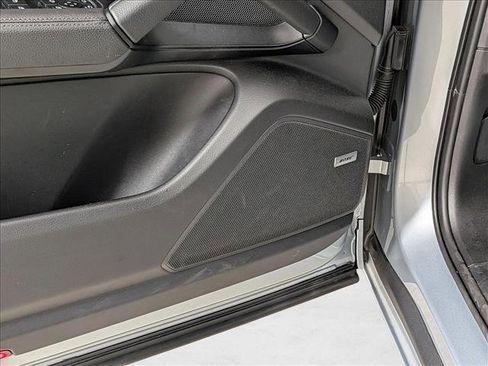 Used 2025 Porsche Cayenne image 14