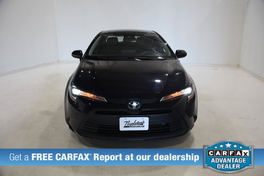 Used 2025 Toyota Corolla LE FWD image 2