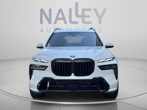 Used 2025 BMW X7 xDrive40i w/ M Sport Package AWD/4WD image 6