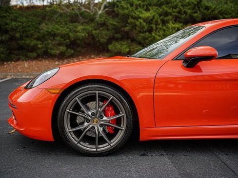 Used 2017 Porsche 718 Cayman S image 4