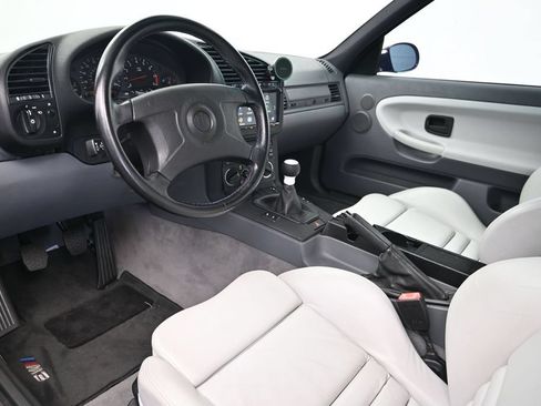 Used 1995 BMW M3 Coupe RWD image 4