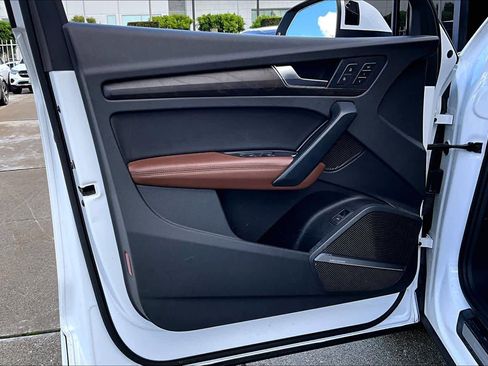 Used 2019 Audi Q5 2.0T Premium Plus w/ Premium Plus Package image 21