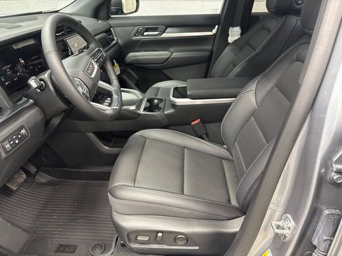 New 2027 GMC Terrain Elevation w/ Elevation Premium Package AWD/4WD image 18