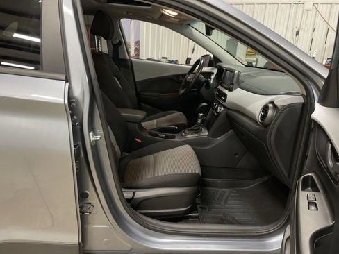 Used 2021 Hyundai Kona SEL Plus FWD image 29
