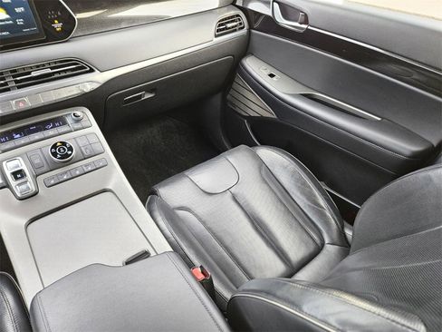 Used 2021 Hyundai Palisade Limited image 13