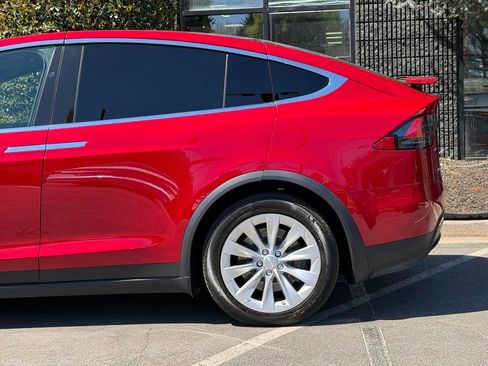 Used 2017 Tesla Model X 100D image 11