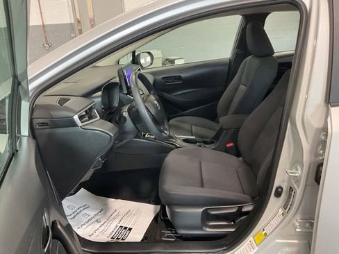 Used 2023 Toyota Corolla LE FWD image 10