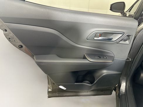 Used 2023 Toyota Crown w/ Carpet Mat Package (TMS) AWD/4WD image 25