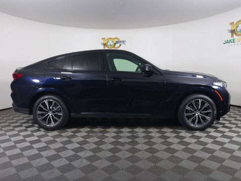 Used 2025 BMW X6 xDrive40i w/ Parking Assistance Package image 8